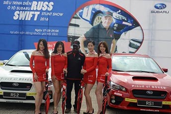 MOTUL THAM GIA SUBARU RUSS SWIFT STUNT SHOW 2016